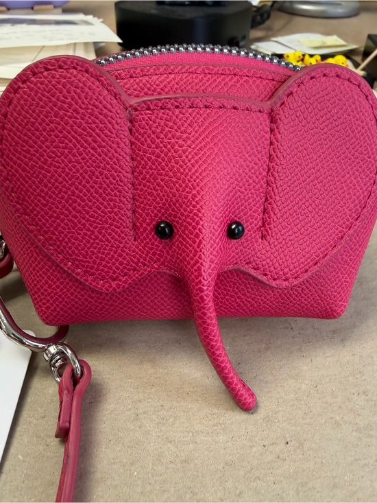 Mundi Handbags - Mundi Pocket Pet Pink Elephant Wristlet NWT